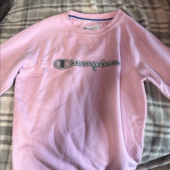 Champion Light Pink Crewneck Sweatshirt - Picture 1 of 1